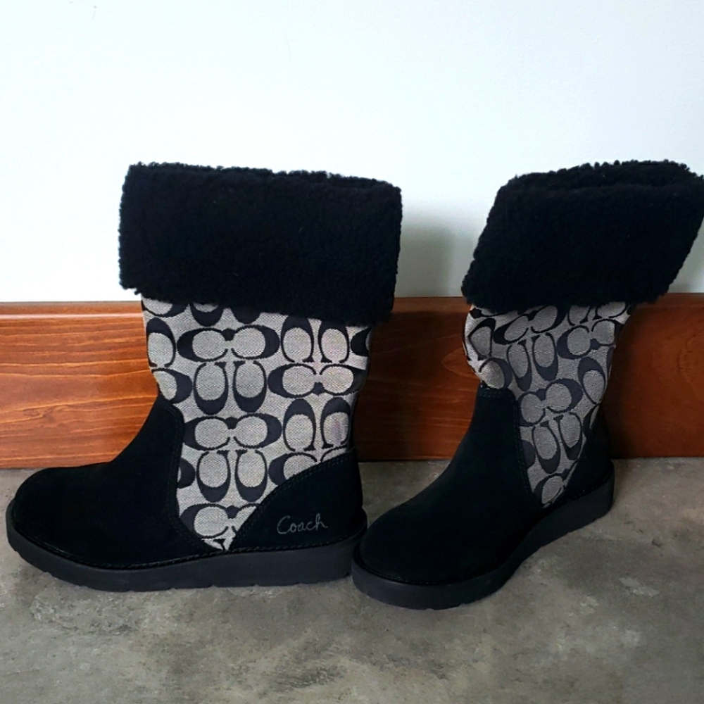 Vintage Coach Women's Black Boots, Size 6.5